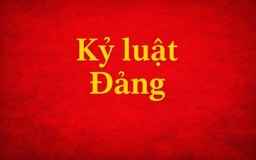Khiển trách nguyên chủ tịch UBND xã ở Quảng Ngãi do va chạm giao thông nghiêm trọng Khiển trách nguyên chủ tịch UBND xã ở Quảng Ngãi do va chạm giao thông nghiêm trọng