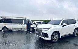 Tạm giữ tài xế xe Lexus dừng đột ngột trên cao tốc gây tai nạn liên hoàn