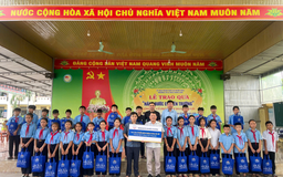 Mavin trao hơn 1.000 suất quà tựu trường cho học sinh có hoàn cảnh khó khăn