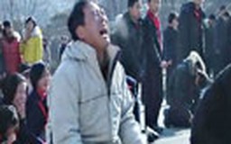 Chùm ảnh người dân Triều Tiên khóc thương ông Kim Jong-il