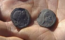 Kho báu tiền cổ hơn 2.000 năm