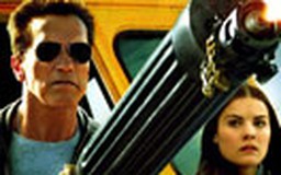 Schwarzenegger “tái xuất giang hồ”