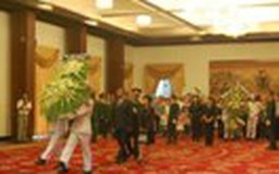 Nhiều đoàn ngoại giao nước ngoài đến lễ viếng Đại tướng