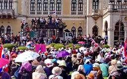 Phe biểu tình Thái Lan tuyên bố chiến thắng