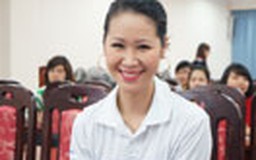 Hoa hậu Dương Thùy Linh đồng hành cùng Giờ trái đất 2013