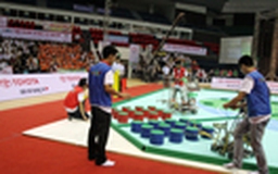 Hơn 180 đội tuyển sinh viên tranh tài Robocon 2013