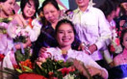 Nguyễn Thị Ánh Ngọc đăng quang hoa hậu người khuyết tật