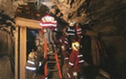 Sập mỏ vàng ở Indonesia, 12 người thiệt mạng