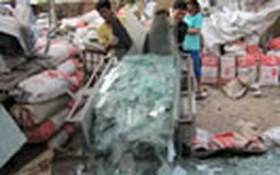 Cơ cực mưu sinh với nghề "đổ máu"