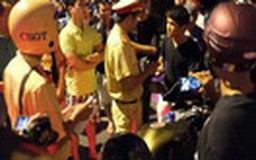 Vụ 'cậu ấm' cưỡi mô tô 'quậy tưng' phố phường: Thách thức CSGT, kích động chống đối