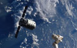 Tàu Cygnus lần đầu 'cập bến' ISS