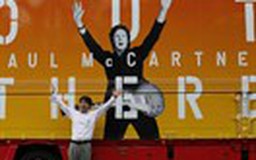 Fan Nhật vui vì sức khỏe của Paul McCartney đã bình phục