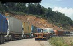 Vụ hàng trăm xe gỗ quá tải mắc kẹt ở La Lay: Vẫn chưa thể đặt trạm cân