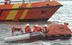 Tàu chở 3.000 tấn than chìm ngoài khơi Hải Phòng, 4 người thoát chết