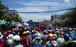 Kẹt xe hàng giờ trong ngày lễ Vu Lan