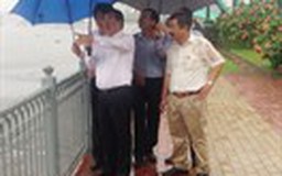 Bộ trưởng Bộ Xây dựng dầm mưa kiểm tra dự án