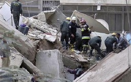 Sập chung cư 8 tầng ở Cairo, 10 người thiệt mạng