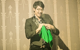 Trương Nam Thành lọt top 12 phần thi tài năng tại Mister World 2012
