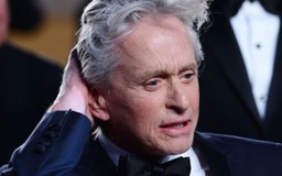 Michael Douglas phủ nhận bị ung thư vì sex đường miệng