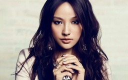 “Nữ hoàng sexy” Lee Hyori tiết lộ lý do yêu trai xấu