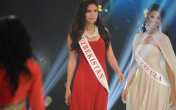 Phát hiện hoa hậu 'giả' tại Miss World 2013