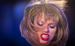 Taylor Swift phát cuồng trước bé 2 tuổi hát Shake It Off