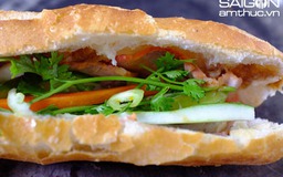 Bánh mì thịt 80 năm tuyệt ngon trên đường Huỳnh Khương Ninh