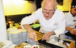 Vua bếp Michel Roux: Ẩm thực là cuộc đời