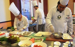 Bay bổng Chiếc thìa vàng