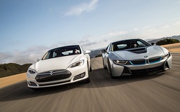 BMW: ‘Tesla đang lợi dụng chúng tôi để PR’