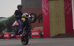 Ấn tượng màn trình diễn mô tô tại Moto Club Festival 2015