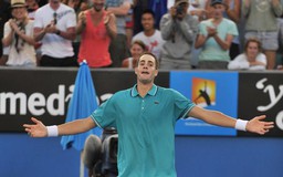 John Isner cứu rỗi “ngày ác mộng” cho quần vợt Mỹ