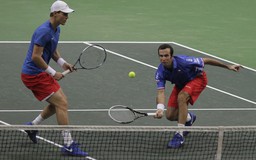 CH Czech tiến sát ngôi vương Davis Cup 2012