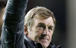 Liverpool sa thải HLV Kenny Dalglish