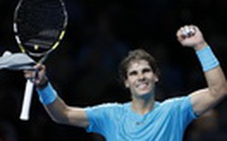 Ferrer 'trả nợ' Nadal, Federer lại thua Djokovic