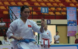 Hoàng Ngân vô đối ở giải karatedo Đông Nam Á