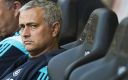 Mourinho tố trọng tài biến Chelsea thành gánh xiếc