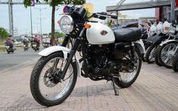 ‘Xế nổ’ hoài cổ Kawasaki W175 đầu tiên về Việt Nam