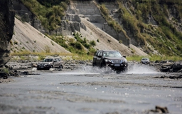 Chinh phục miền tàn tro núi lửa Pinatubo cùng Nissan Terra