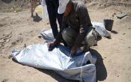 Iraq đào tìm 1.700 thi thể binh sĩ nghi bị IS sát hại