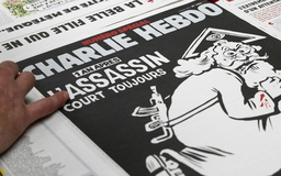 Một năm vụ tấn công báo Charlie Hebdo: Lời đả kích của những người sống sót
