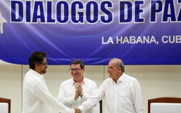 Colombia đạt thoả thuận với phe nổi dậy, chấm dứt xung đột sau 50 năm