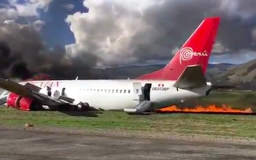 Máy bay chở 141 người bốc cháy lúc hạ cánh tại Peru