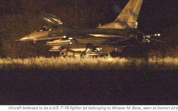 Chiến đấu cơ Mỹ gặp sự cố phải bỏ thùng nhiên liệu hạ cánh khẩn cấp