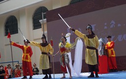 Cosplay nhân vật lịch sử tạo hứng thú cho học sinh