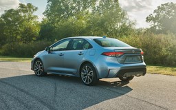 Đỗ xe tự động và tắt máy tự động có mặt trên Toyota từ 2020