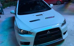 Mitsubishi Lancer Evolution X bản đặc biệt giá hơn 4 tỉ đồng về Việt Nam