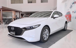 Mazda3 'hủy diệt' Toyota Corolla Altis tại Việt Nam?