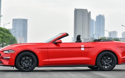 Ford Mustang 2018 mui trần giá hơn 3 tỉ đồng tại Việt Nam