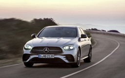 Mercedes-Benz E-Class 2020 nâng cấp ngoại hình điệu đà hơn